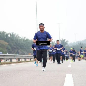 Runner Photo 7396299