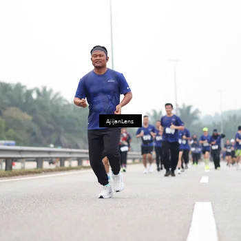 Runner Photo 7396329