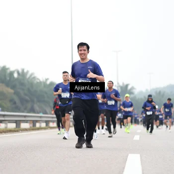 Runner Photo 7396347