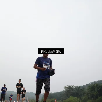 Runner Photo 7396349