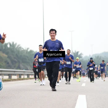 Runner Photo 7396352
