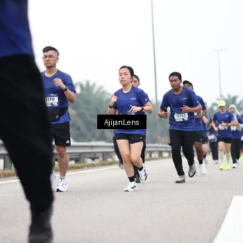 Runner Photo 7396353