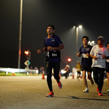Runner Photo 7396354