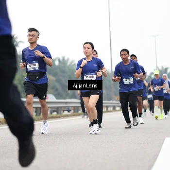Runner Photo 7396363