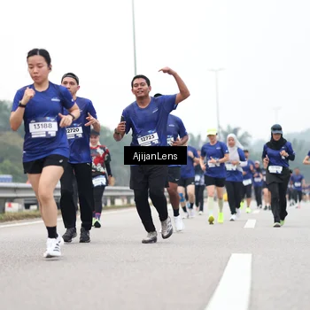 Runner Photo 7396364