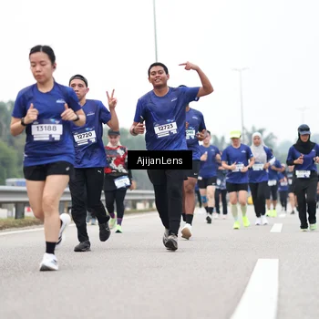 Runner Photo 7396385