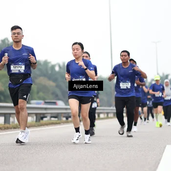 Runner Photo 7396386
