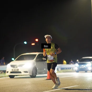 Runner Photo 7396398