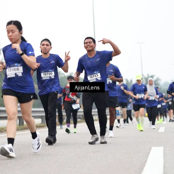 Runner Photo 7396399