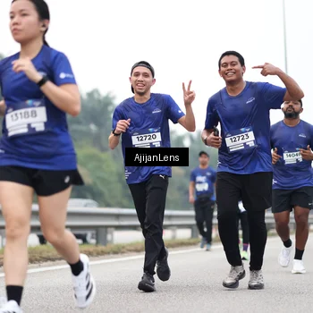 Runner Photo 7396400