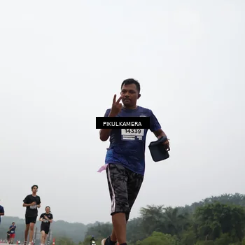 Runner Photo 7396401