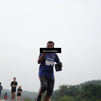 Runner Photo 7396405