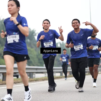 Runner Photo 7396413