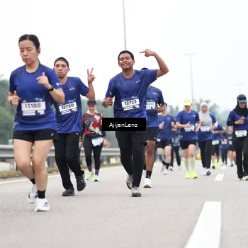 Runner Photo 7396414