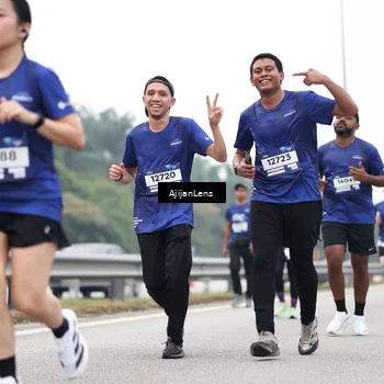 Runner Photo 7396418