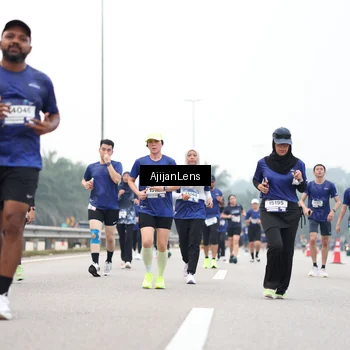 Runner Photo 7396423