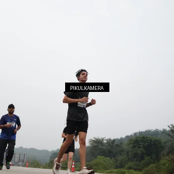 Runner Photo 7396433