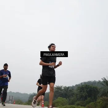 Runner Photo 7396446