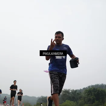 Runner Photo 7396452