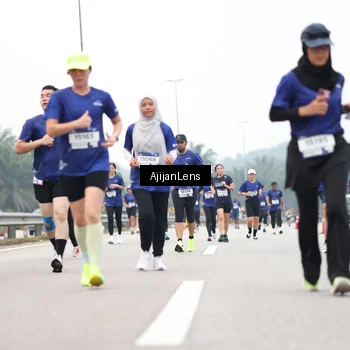 Runner Photo 7396457