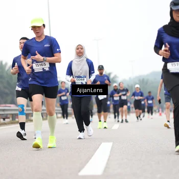 Runner Photo 7396473