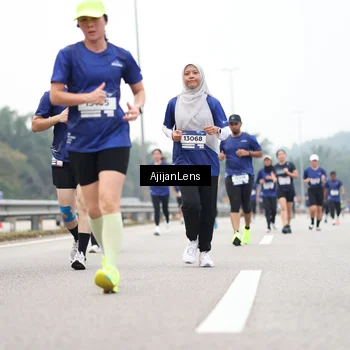 Runner Photo 7396475