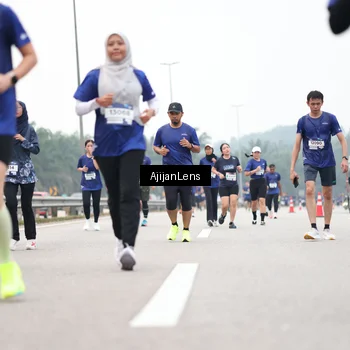 Runner Photo 7396493
