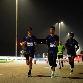 Runner Photo 7396497