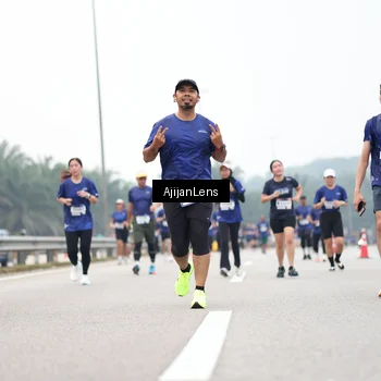 Runner Photo 7396524