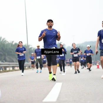 Runner Photo 7396530