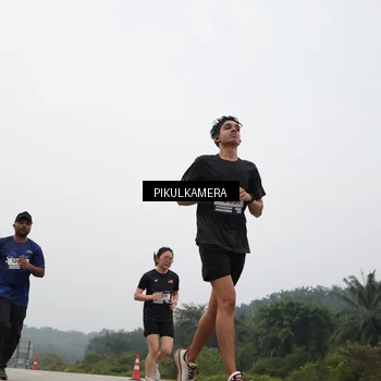 Runner Photo 7396539