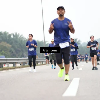 Runner Photo 7396541