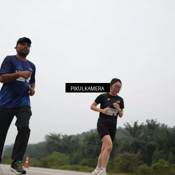 Runner Photo 7396542