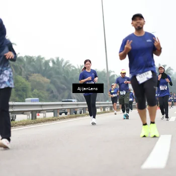 Runner Photo 7396554