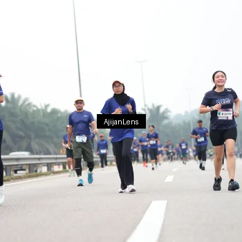 Runner Photo 7396575