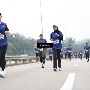 Runner Photo 7396596