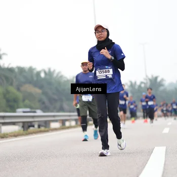 Runner Photo 7396648