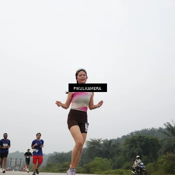Runner Photo 7396663