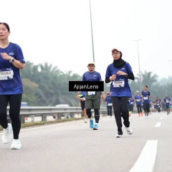 Runner Photo 7396664