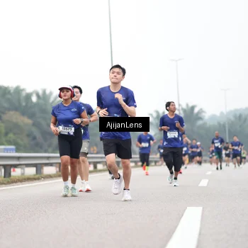 Runner Photo 7396666