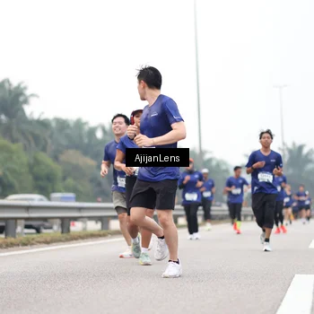 Runner Photo 7396667