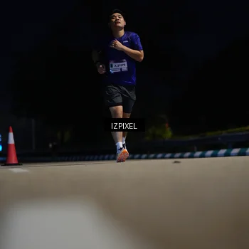 Runner Photo 7396674