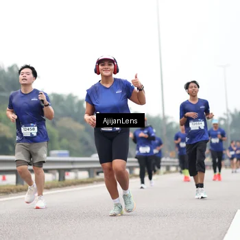 Runner Photo 7396700
