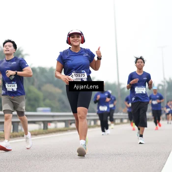 Runner Photo 7396709
