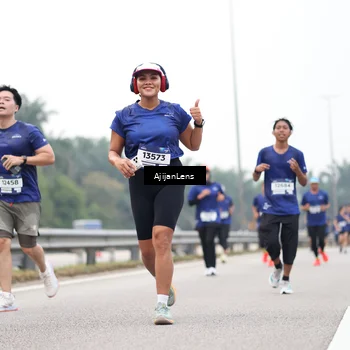 Runner Photo 7396725
