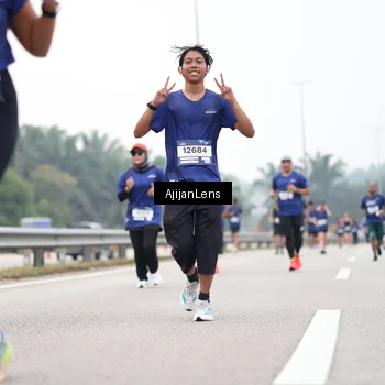 Runner Photo 7396739