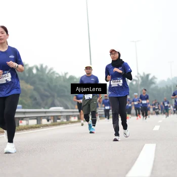 Runner Photo 7396744