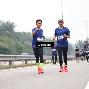 Runner Photo 7396778