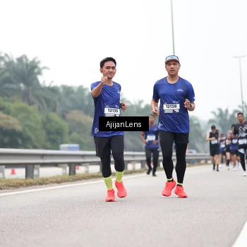 Runner Photo 7396782