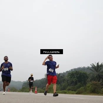 Runner Photo 7396788